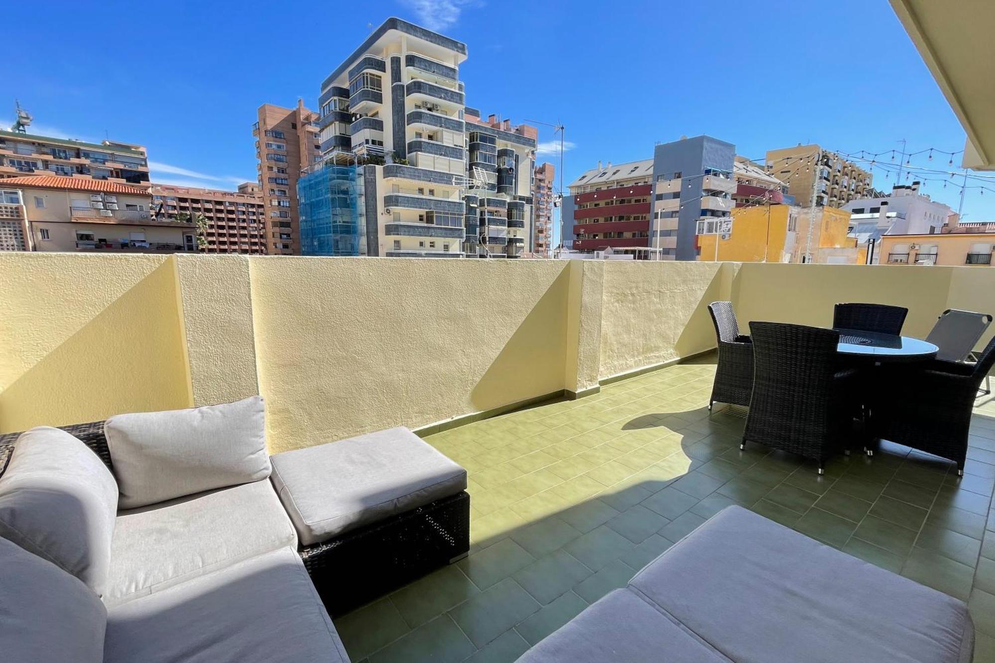 2 Bedroom 2 Bathroom Apartment In The Heart Of Fuengirola With Big Terrace And Free Parking Space Close To Beach Εξωτερικό φωτογραφία