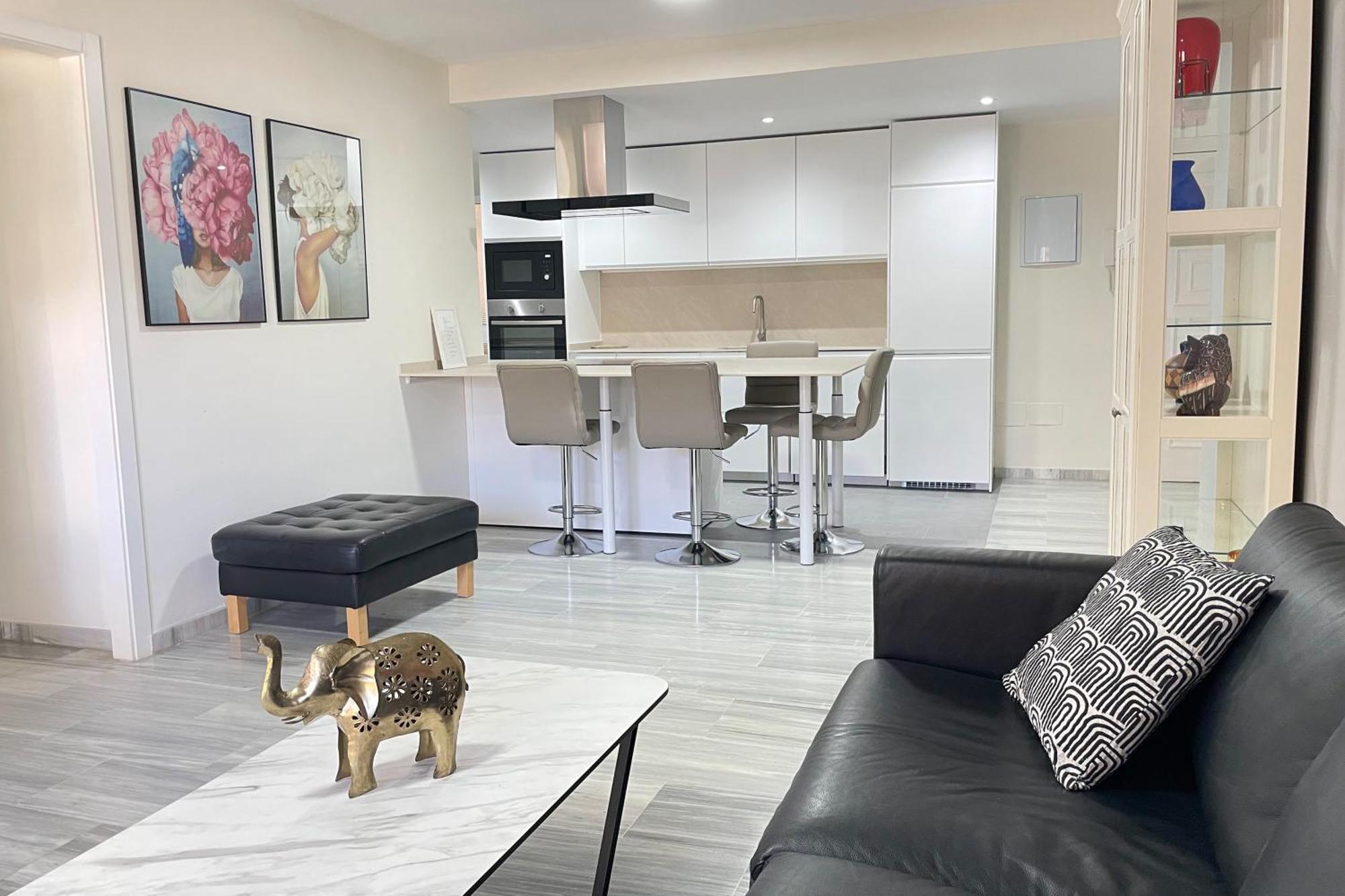 2 Bedroom 2 Bathroom Apartment In The Heart Of Fuengirola With Big Terrace And Free Parking Space Close To Beach Εξωτερικό φωτογραφία